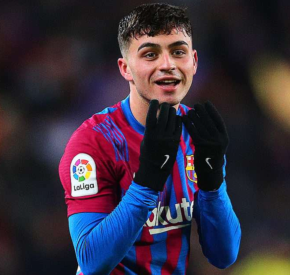 佩德里伤缺引发巴萨战术震荡，多线作战面临严峻考验