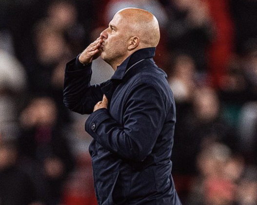 利物浦伤病潮来袭：斯洛特面临严峻挑战